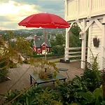 Adorable 1-bedroom With A Fantastic View - Free Parking *