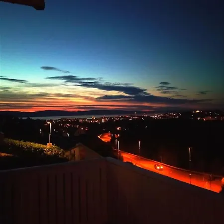 Daire Adorable 1-bedroom With A Fantastic View - Free Parking