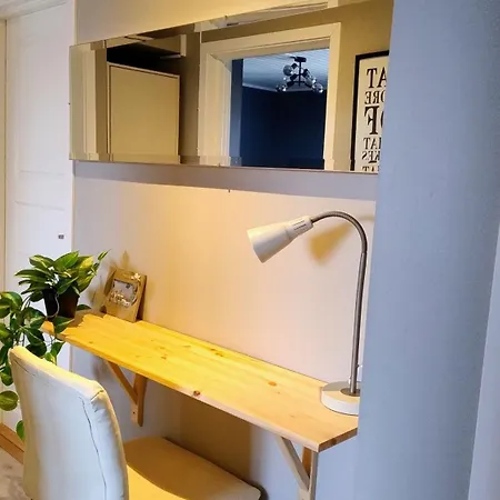 Daire Adorable 1-bedroom With A Fantastic View - Free Parking