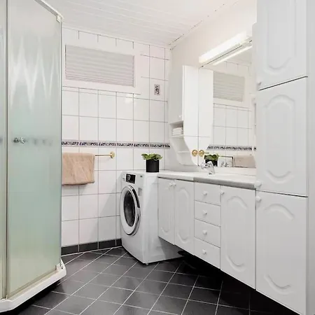 Apartment Adorable 1-bedroom With A Fantastic View - Free Parking *