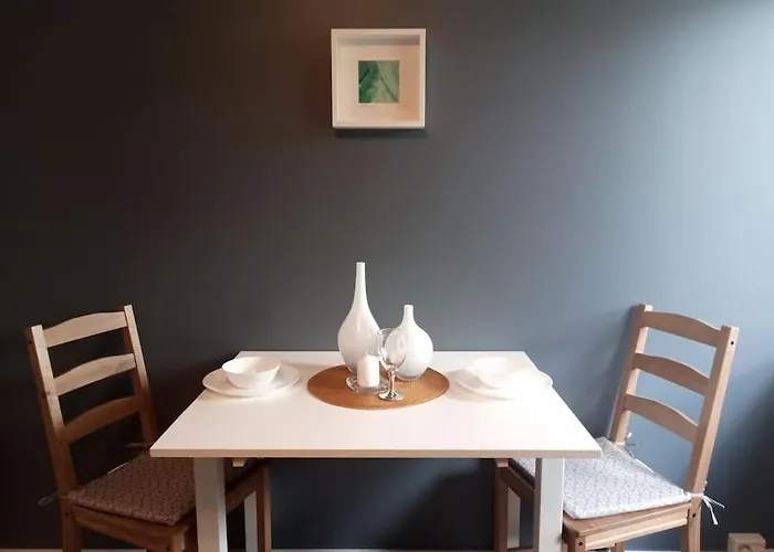 Adorable 1-bedroom With A Fantastic View - Free Parking