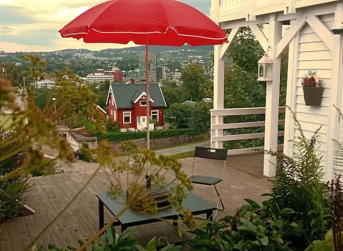 Adorable 1-bedroom With A Fantastic View - Free Parking *